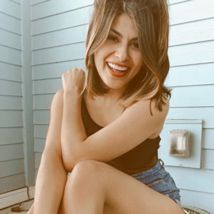 Meet your Posher, Mandy